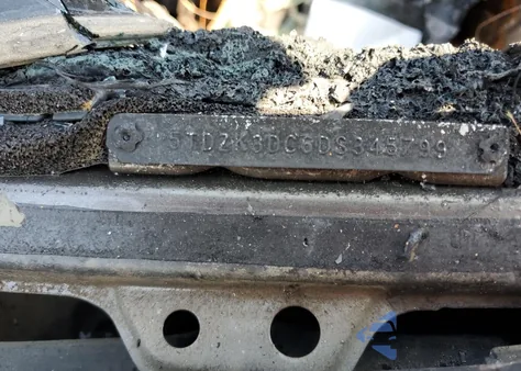 2013 Toyota Sienna из США, поврежденный, VIN 5TDZK3DC6DS345799